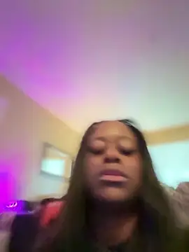 Snapshot of Tikalalin chatting on April 27, 4:38 pm Tikalalin online show from April 27, 4:38 pm