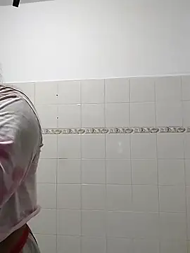 Snapshot of Van3orgasm4me chatting on March 14, 4:30 pm Van3orgasm4me online show from March 14, 4:30 pm