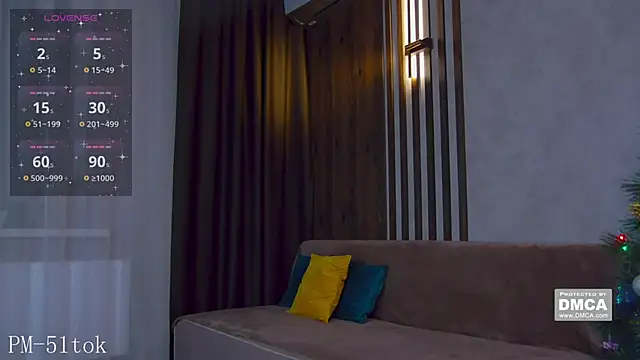 Holl1Would online show from January 3, 10:29 pm