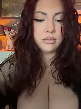 CurvyKimmy1 online show from April 22, 9:22 am