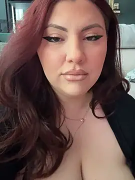 CurvyKimmy1 online show from May 28, 8:11 am