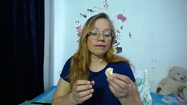 anthonela mature  online show from December 16, 6:13 pm