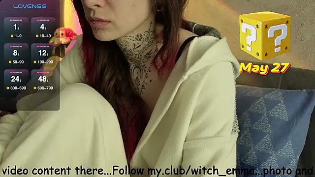 Snapshot of Witch_Emma chatting on May 27, 7:16 am Witch Emma online show from May 27, 7:16 am
