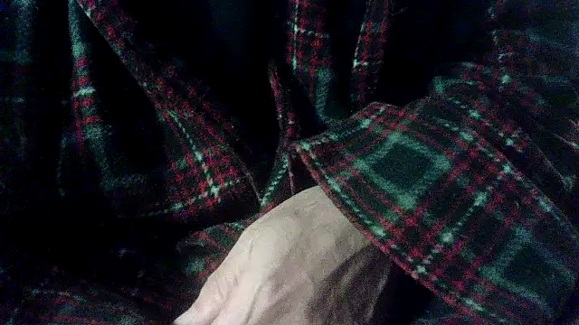 Snapshot of OralDesires2 chatting on December 27, 3:09 am OralDesires2 online show from December 27, 3:09 am