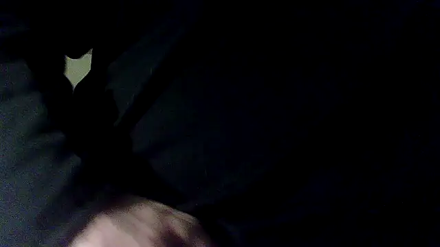 Snapshot of OralDesires2 chatting on December 31, 11:42 am OralDesires2 online show from December 31, 11:42 am