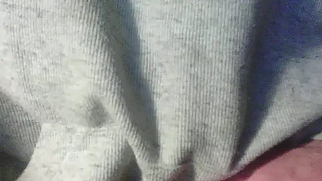 Snapshot of OralDesires2 chatting on January 7, 2:20 am OralDesires2 online show from January 7, 2:20 am