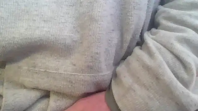 Snapshot of OralDesires2 chatting on February 2, 5:04 pm OralDesires2 online show from February 2, 5:04 pm