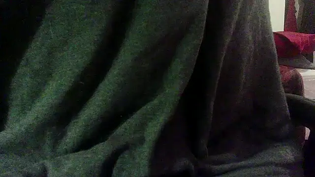 Snapshot of OralDesires2 chatting on February 10, 12:08 am OralDesires2 online show from February 10, 12:08 am