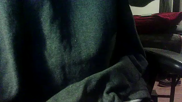 Snapshot of OralDesires2 chatting on March 2, 10:56 am OralDesires2 online show from March 2, 10:56 am