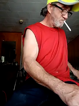 Snapshot of OralDesires2 chatting on May 4, 6:04 pm OralDesires2 online show from May 4, 6:04 pm