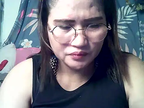 Amazing Angel22 online show from April 15, 12:23 pm