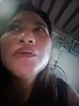 Snapshot of Amazing_Angel22 chatting on May 16, 12:51 am Amazing Angel22 online show from May 16, 12:51 am