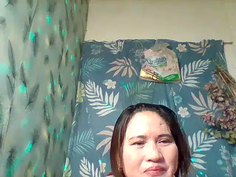 Snapshot of Amazing_Angel22 chatting on May 17, 2:20 am Amazing Angel22 online show from May 17, 2:20 am