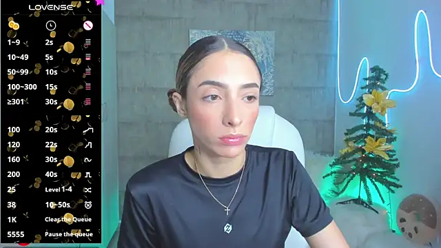Snapshot of barbie_scoth_ chatting on December 6, 1:07 am barbie scoth  online show from December 6, 1:07 am