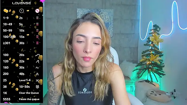 Snapshot of barbie_scoth_ chatting on December 7, 3:25 am barbie scoth  online show from December 7, 3:25 am