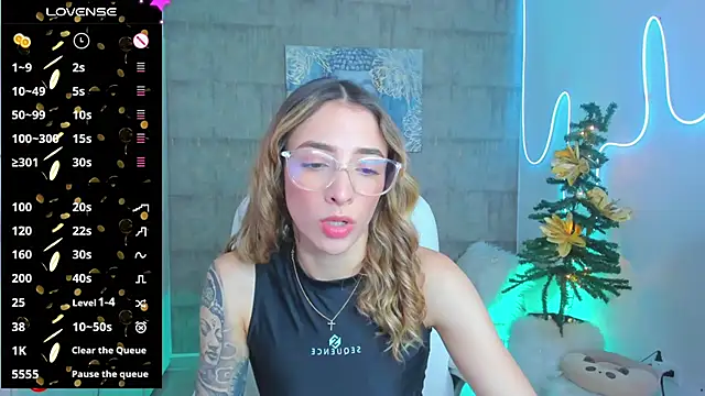 Snapshot of barbie_scoth_ chatting on December 17, 4:32 pm barbie scoth  online show from December 17, 4:32 pm