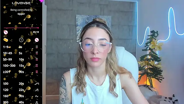 Snapshot of barbie_scoth_ chatting on December 29, 8:37 pm barbie scoth  online show from December 29, 8:37 pm