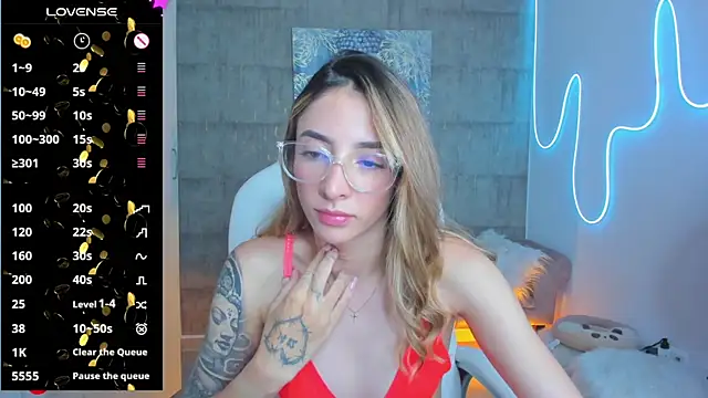 Snapshot of barbie_scoth_ chatting on January 5, 8:31 pm barbie scoth  online show from January 5, 8:31 pm
