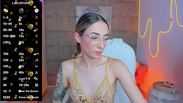 Snapshot of barbie_scoth_ chatting on January 20, 8:18 pm barbie scoth  online show from January 20, 8:18 pm