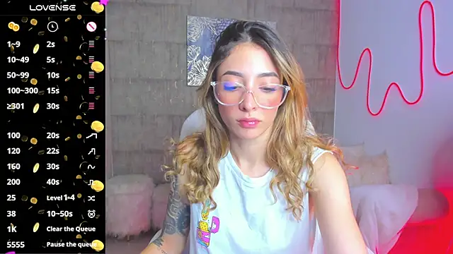 Snapshot of barbie_scoth_ chatting on March 2, 3:13 am barbie scoth  online show from March 2, 3:13 am