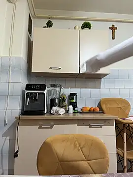 Snapshot of NathalieDream chatting on January 17, 10:09 am NathalieDream online show from January 17, 10:09 am