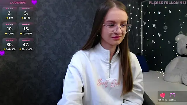 Snapshot of KateJonson chatting on February 12, 10:10 am KateJonson online show from February 12, 10:10 am