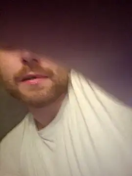 Snapshot of HouseOfCums chatting on September 16, 2:23 am HouseOfCums online show from September 16, 2:23 am