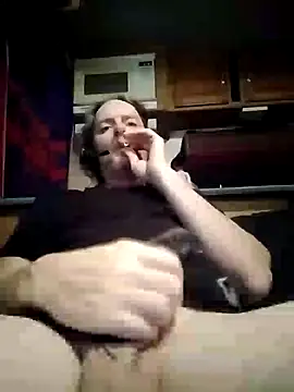 Snapshot of truckerlove69 chatting on January 8, 3:19 am truckerlove69 online show from January 8, 3:19 am