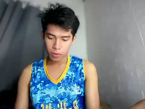 Snapshot of Lightjt04 chatting on May 5, 6:16 pm Lightjt04 online show from May 5, 6:16 pm