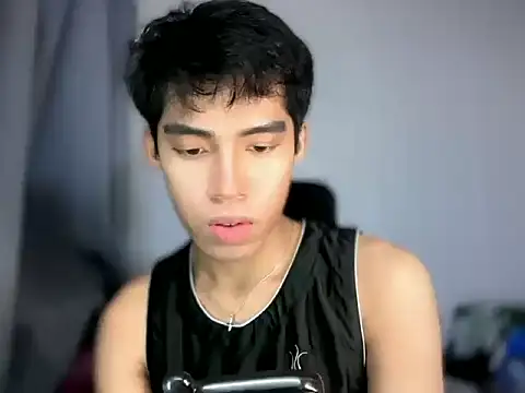 Snapshot of Lightjt04 chatting on May 8, 8:03 pm Lightjt04 online show from May 8, 8:03 pm