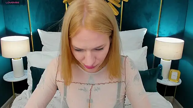 Snapshot of SarahLust chatting on May 8, 12:21 pm SarahLust online show from May 8, 12:21 pm