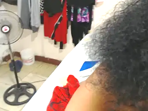 Snapshot of Yayis-hot-sexyw chatting on December 22, 10:36 pm Yayis-hot-sexyw online show from December 22, 10:36 pm