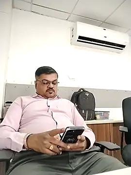 Desi Londa 143 online show from February 26, 6:01 am