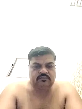 Snapshot of Desi_Londa_143 chatting on May 4, 12:28 am Desi Londa 143 online show from May 4, 12:28 am