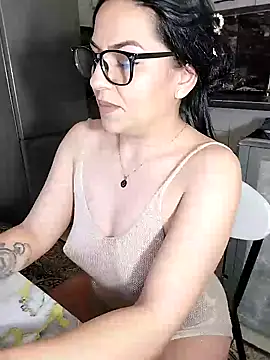 Snapshot of hot-babygirl chatting on March 4, 9:54 pm hot-babygirl online show from March 4, 9:54 pm