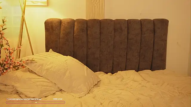 bunnycuteshy online show from September 9, 1:54 pm