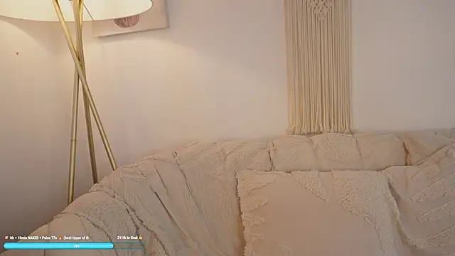 bunnycuteshy online show from November 29, 1:36 pm