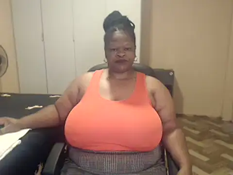 sweetnoziexx online show from March 28, 3:39 am