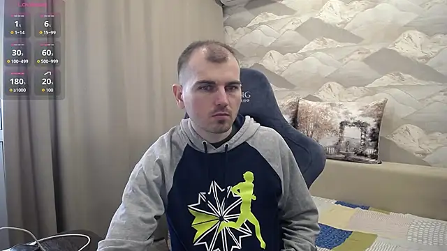 Snapshot of SerzhKorol1 chatting on April 24, 9:23 am SerzhKorol1 online show from April 24, 9:23 am