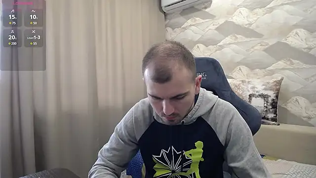 Snapshot of SerzhKorol1 chatting on April 28, 7:57 am SerzhKorol1 online show from April 28, 7:57 am