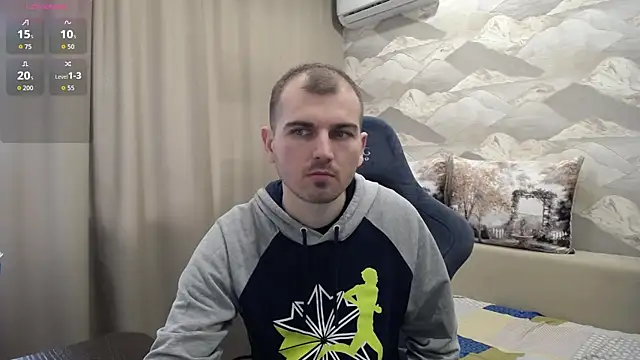 Snapshot of SerzhKorol1 chatting on May 1, 9:25 am SerzhKorol1 online show from May 1, 9:25 am
