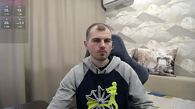 Snapshot of SerzhKorol1 chatting on May 2, 10:20 am SerzhKorol1 online show from May 2, 10:20 am