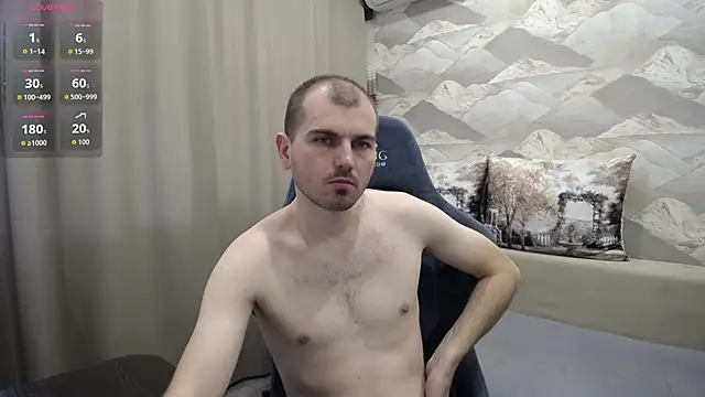 Snapshot of SerzhKorol1 chatting on May 30, 8:22 am SerzhKorol1 online show from May 30, 8:22 am