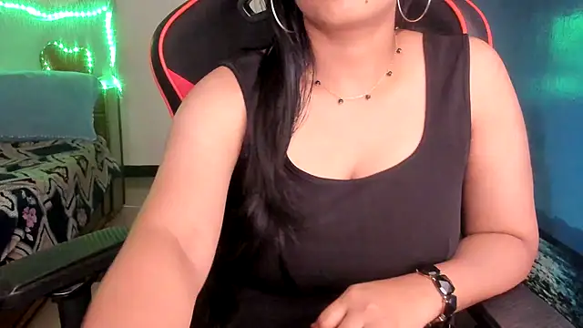 Snapshot of South_indian_tickly chatting on June 6, 6:45 pm South indian tickly online show from June 6, 6:45 pm