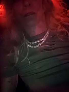 Vonniecd online show from November 27, 8:05 am