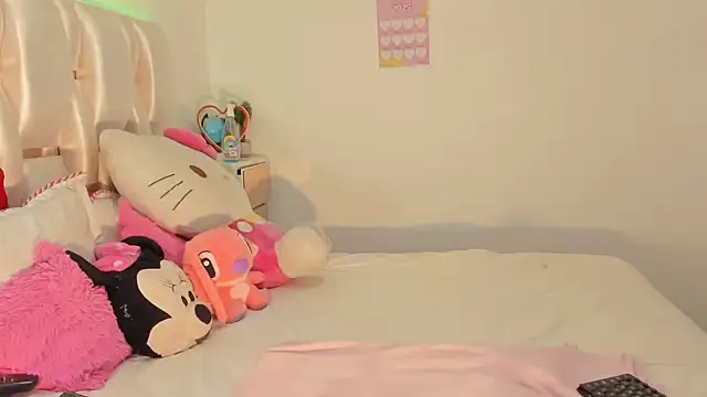 viioolleettaa online show from January 11, 4:59 am