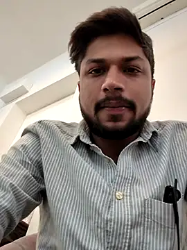 Snapshot of _IRRESISTIBLE_ chatting on February 1, 7:40 am IRRESISTIBLE online show from February 1, 7:40 am