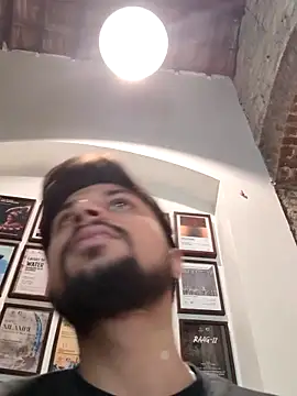 Snapshot of _IRRESISTIBLE_ chatting on February 13, 11:06 am IRRESISTIBLE online show from February 13, 11:06 am