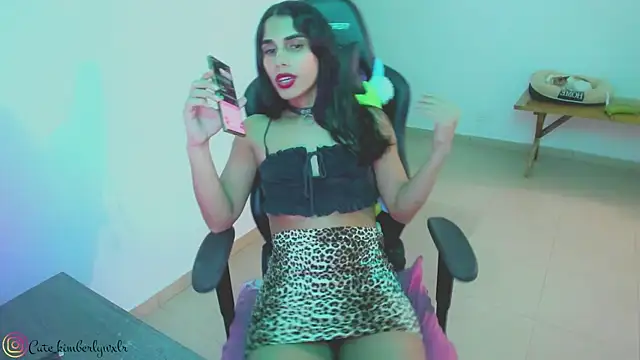 Kim Wexler online show from December 7, 1:03 am