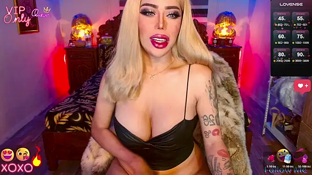 Magnificent Goddess online show from April 18, 6:06 am